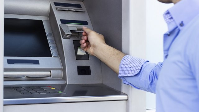 Bankomat kartınızı qaytarmırsa, belə edin