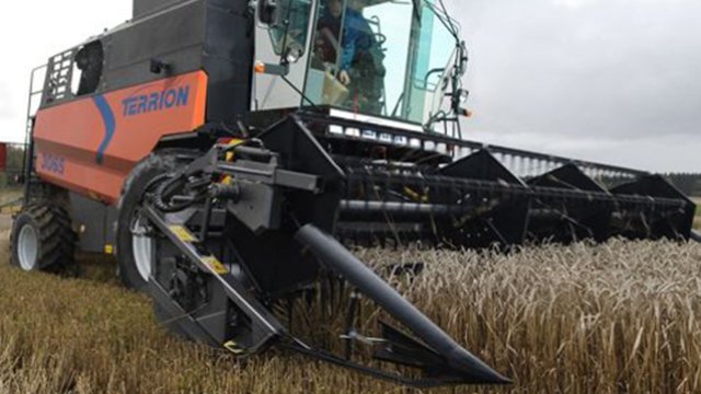 Kombayn sürücüsü faciəvi şəkildə öldü