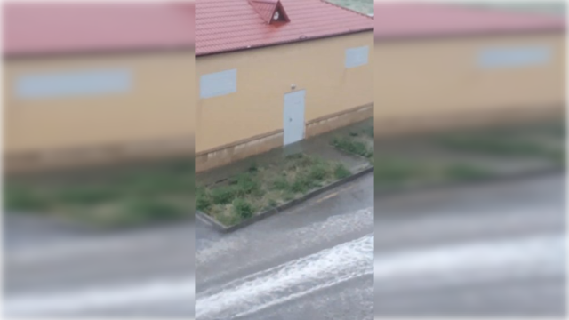 Gəncəyə leysan yağır, elektrikin verilişi dayandırılıb - VİDEO