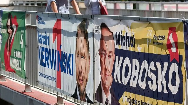 Antisemit və cinayətdə ittiham olunan siyasətçilər Polşadan AP-nə üzv oldu