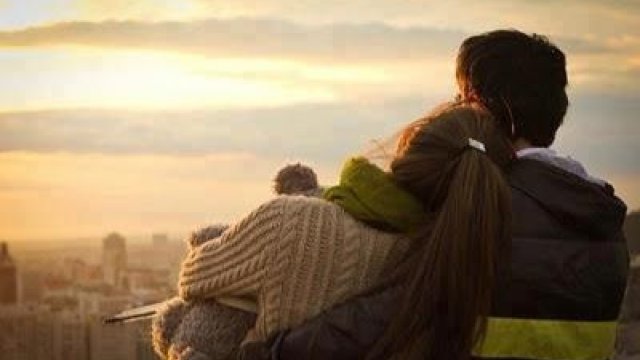 Biz niyə bizi incidəcək adamlara aşiq oluruq?