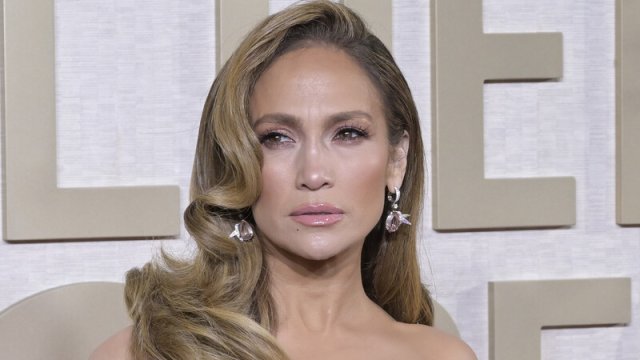 Cennifer Lopes işçilərinə qəribə qadağa qoyub