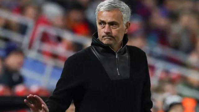 "Fənərbağça" bu ulduz hücumçunu gətirir - Mourinyonun seçimi bilindi
