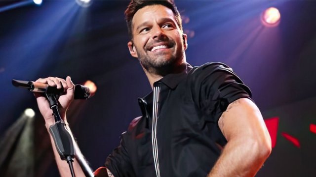 Riki Martin ilk dəfə Bakıya gəlir
