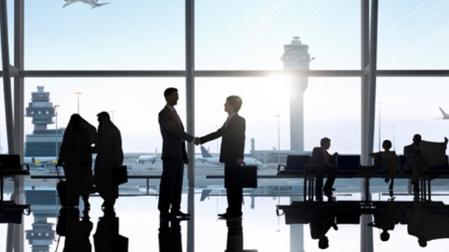 Ezamiyyətə gedərkən yolda keçən müddət iş saatı hesab olunur?