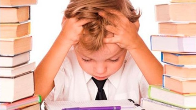 Yay tətilində məktəblilər kitab-dərs oxumalıdır?