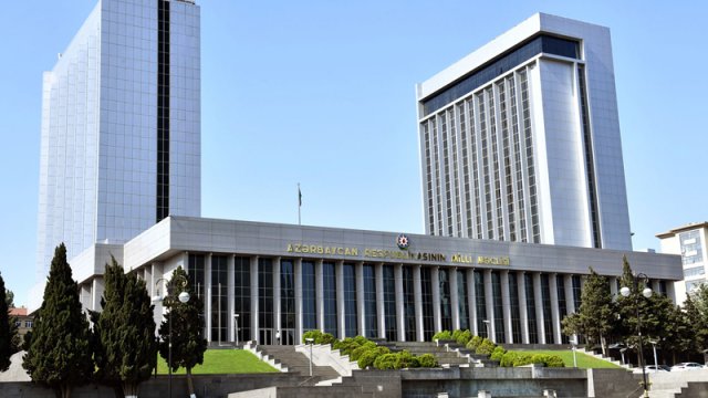 Yeni parlamentin "ömrü" 4 il 1 ay ola bilər