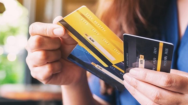 Qanun pozuntusu, yoxsa müştəriyə dəstək?