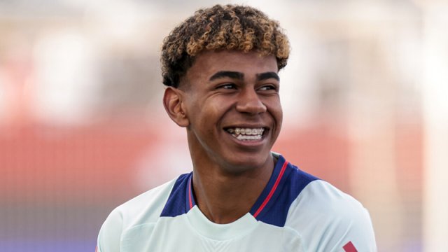 PSJ 16 yaşlı futbolçunu 250 milyon avroya transfer etmək istəyir