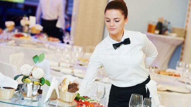 Can verən xidmət sektoru və ya fırıldaqçılıq yarışı