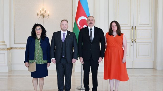İlham Əliyev yeni səfirlərin etimadnaməsini qəbul etdi -YENİLƏNİB/FOTO