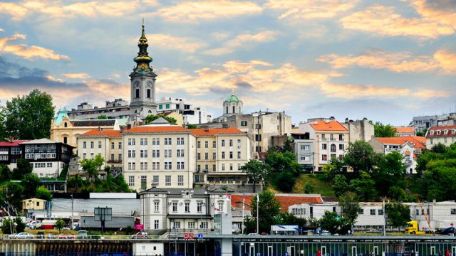 Ruslar yenidən Avropada daşınmaz əmlak almağa başladı