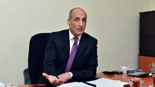 Keçmiş nazir deputat olmaq istəyir: Seçkiyə hansı dairədən gedəcək?
