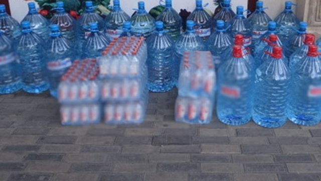 Açıq havada satılan sulara necə nəzarət olunur ?