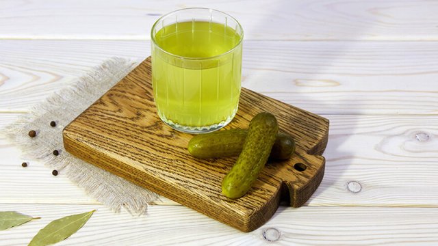 Turşu suyunun əsas 5 FAYDASI