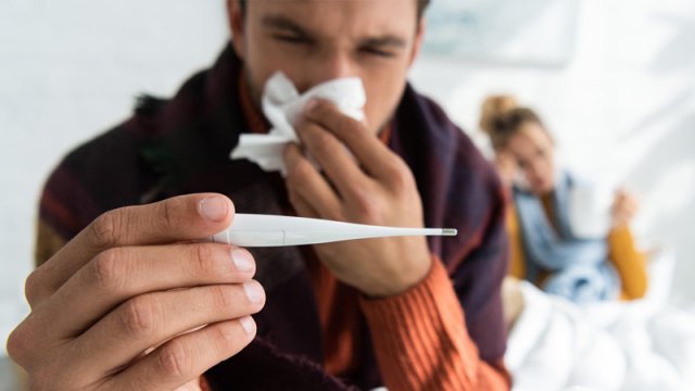 Kişilərin qadınlara nisbətən respirator virus infeksiyalarına dözümsüz olur - SƏBƏB