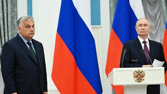 AP Macarıstanın səsvermə hüququndan məhrum edilməsini tələb edir