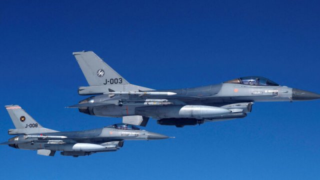 Rusiya ilk vurulan F-16-ya görə əsgərlərə milyon mükafat verəcək