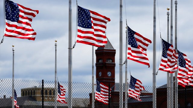 Amerikalı politoloq: "Soyuq müharibədən sonra ABŞ milli ideologiyası pisləşdi"