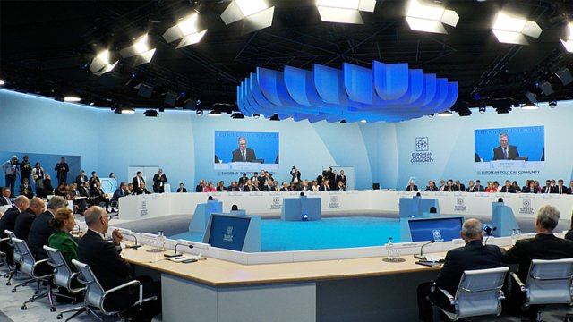 Avropa Siyasi Birliyinin sammiti başlayıb, İlham Əliyev toplantıda iştirak edib- YENİLƏNİB