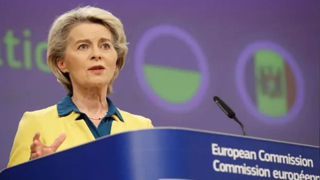 Ursula fon der Lyayen yenidən AK rəhbəri seçildi