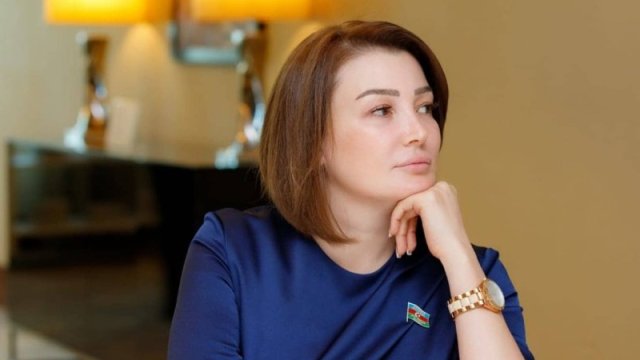 Jalə Əhmədova seçki yarışından geri çəkildi