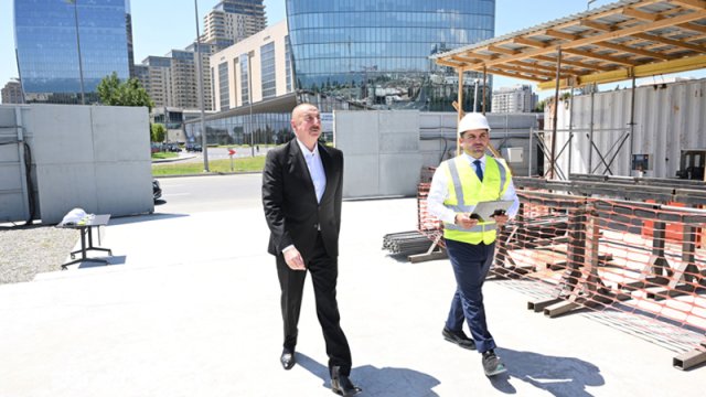 Prezident Zəfər parkında aparılan tikinti işləri ilə tanış oldu - FOTOLAR