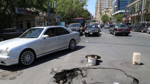 Ölkəmizdə asfaltlar nə üçün tez sıradan çıxır? - Ekspert SƏBƏBLƏRİ SIRALADI