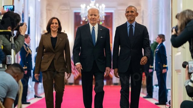 Obama qərarını dəyişir: Harrisi dəstəkləyəcək