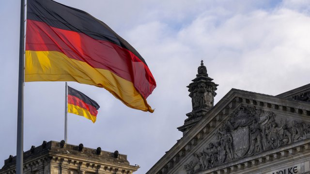 Sabiq alman nazir ABŞ-ın Almaniyaya raketlər yerləşdirmək qərarına qarşı çıxdı