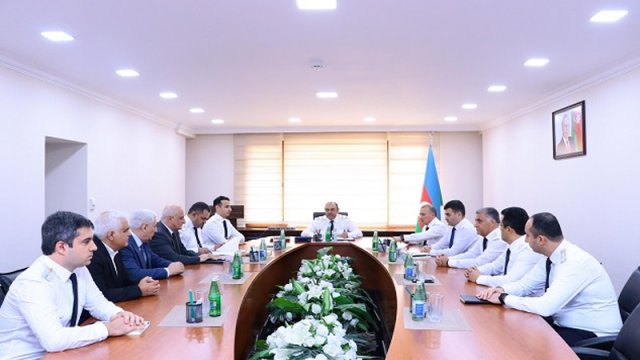 Üç prokuror təqaüdə göndərildi - FOTO