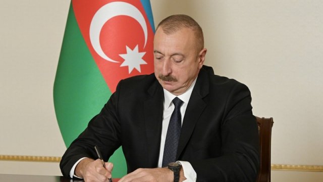 Prezident kino işçilərini təltif etdi - SİYAHI