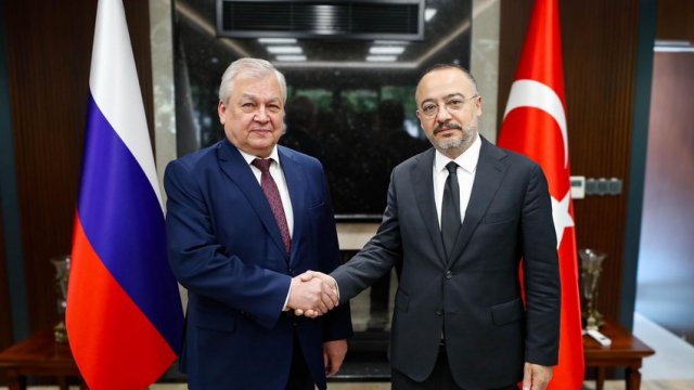 Ankara və Moskva arasında Suriya üzrə məsləhətləşmələr aparıldı