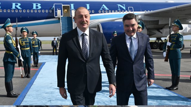 İlham Əliyev Qazaxıstanda səfərdədir - FOTO