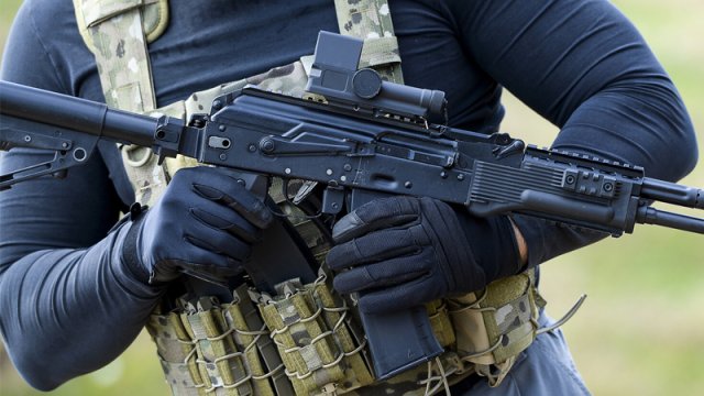 Kalaşnikov AK-203 avtomatları Hindistanda istehsal olunacaq