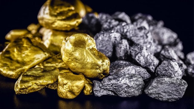 Ölkədə nə qədər qızıl və gümüş ehtiyatı var?