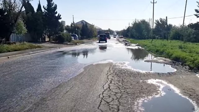 Pis qoxu və üfunət... - Abşeronda kanalizasiya problemi - VİDEO