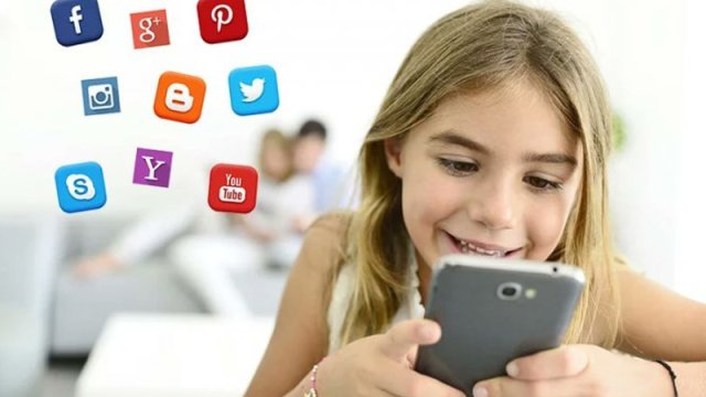 Uşaqların sosial mediaya girişi qadağan olunmalıdırmı?
