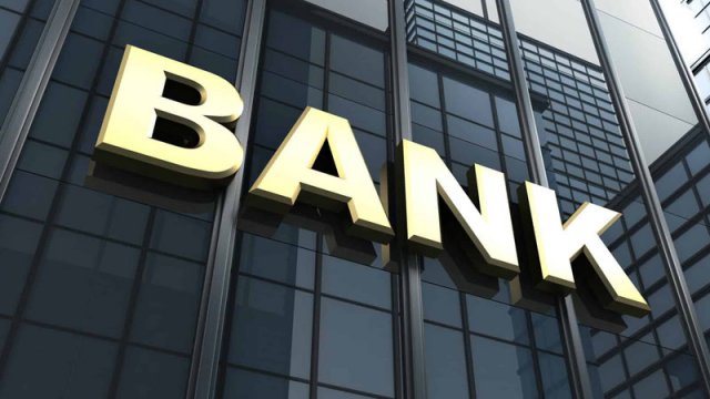 Bank gəlirlərimiz niyə azalıb?