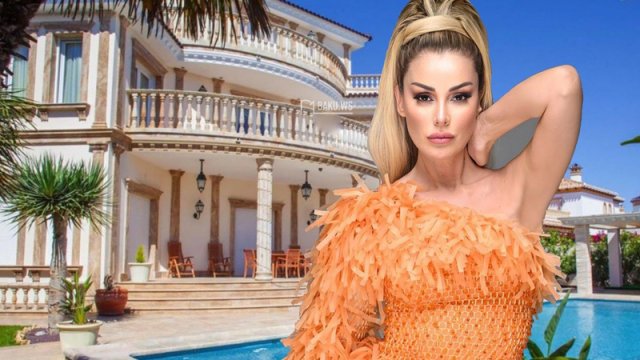 Məşhur müğənni Bakıya ad gününə gəldi, 70 min dollar qonorar aldı - VİDEO