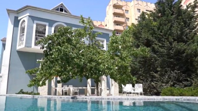 Azərbaycanda 1 günlük 1000 AZN-ə təklif edilən evlər - VİDEO