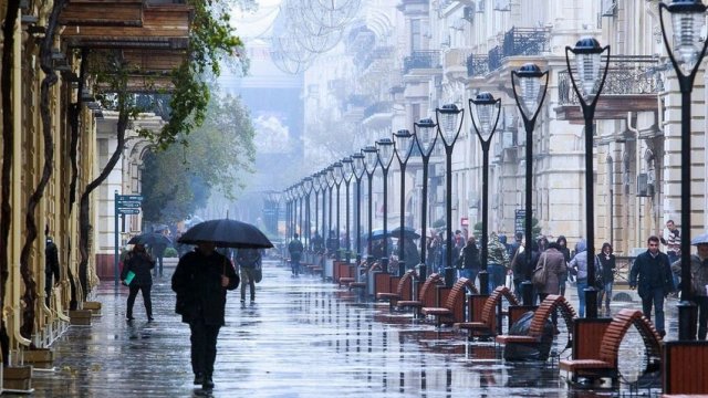 Bakı və Abşeronda yağıntı normadan dəfələrlə çox olub, bəzi rayonlara qar yağıb