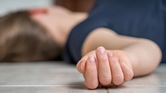 Qonşu qadını döyüb, qızını öldürən şəxsə cəza verildi: "Səhər durdum gördüm ölüb..." \