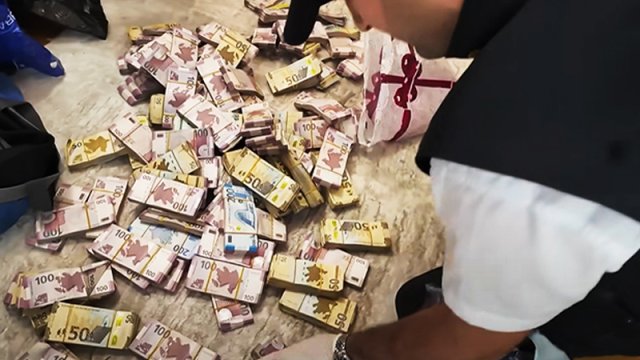Daha bir qrup vəzifəli şəxsə cinayət işi açıldı - Həbs edilənlər var
