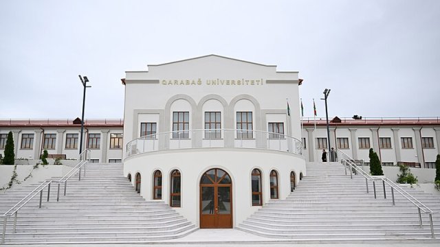 Qarabağ Universitetindən yarım milyon manatlıq alqı-satqı: yeni avtomobillər sifariş etdi
