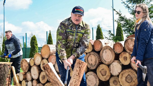 Lukaşenko: "Tramp və Harris Belarusdakı seçkilərdə ümumiyyətlə səs almazdılar"