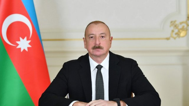 İlham Əliyev Kamboca Kralını təbrik etdi
