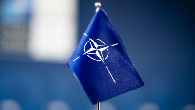 NATO Trampa görə maliyyə sistemini dəyişə bilər