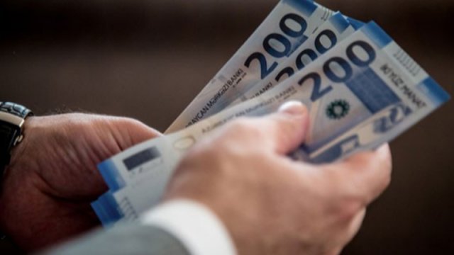 Ən çox maaşı bu sahədə çalışanlar alır - SİYAHI