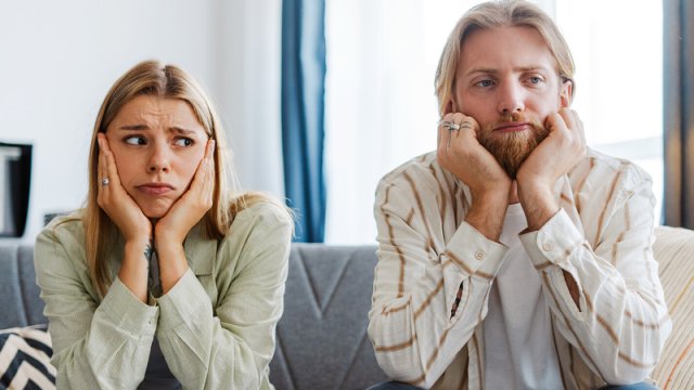 Alimlər qadın və kişilərin qarşılıqlı paxıllığının əsas səbəblərini açıqladı